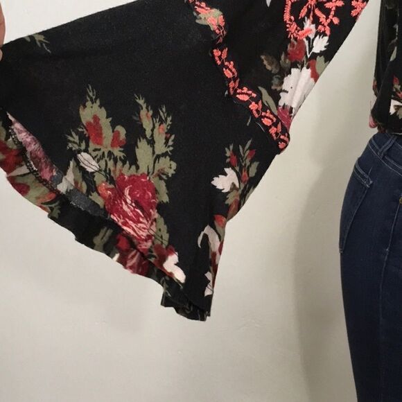 Free People linen blend floral top New - Picture 12 of 14